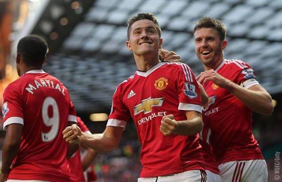 自信满满 自信满满