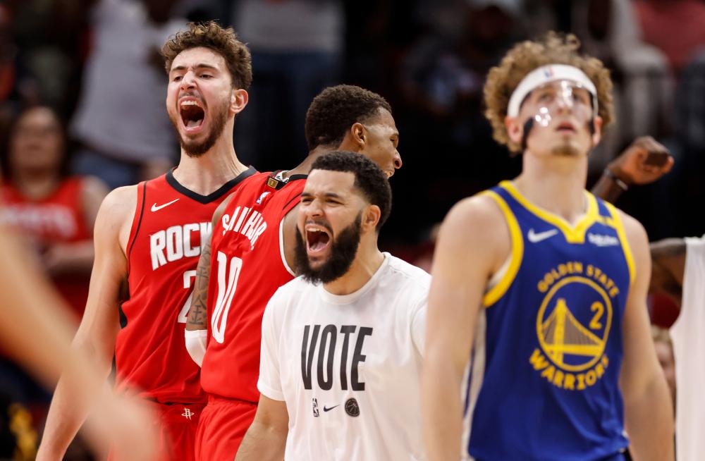 与中场形成 与中场形成